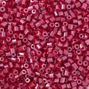 Perla Preciosa Two Cuts 11/0 2 mm - Rosso corallo opaco Sfinx x20 g