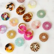 Pendente donuts da 20 mm in acrilico - Marrone screziato - Crema x1