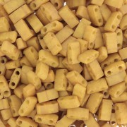 Perline Miyuki Half Tila 5x2,3x1,9 mm HTL-2312 - Senape opaco confezione da 100g|raw }}