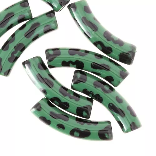 Perline tubolari curve 32x8 mm in acrilico opaco - Stampa leopardo - Verde - Nero x4