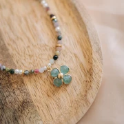 Pendente a forma di fiore in pietra semipreziosa da 16 mm - Dorato con oro fino - Lapislazzuli x1