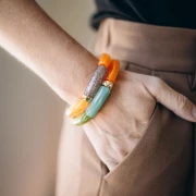 Perle tubolari curve in acrilico opaco 35x11 mm - Lichene marmorizzato x6