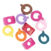 Assortimento di Perle dell'alfabeto 20x18 mm in acrilico - Q - Multicolore x10