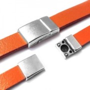 Chiusura magnetica mm.20x12 per laccetto 10mm Placcatura argento antico x1