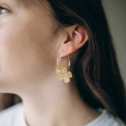 Pendente a fiore in acrilico 25 mm - Brillantini d'oro x1