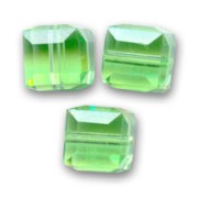 Cubo Swarovski 5601 mm. 6 Peridot x1|raw }}
