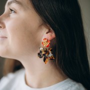 Pendente a rilievo a forma di fiore in acetato 37x41 mm - marmorizzato rosso - nero x1