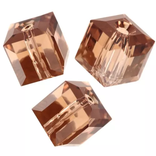 Cubo PureCrystal 5601 6 mm - Reinvented Light Smoked Topaz x1