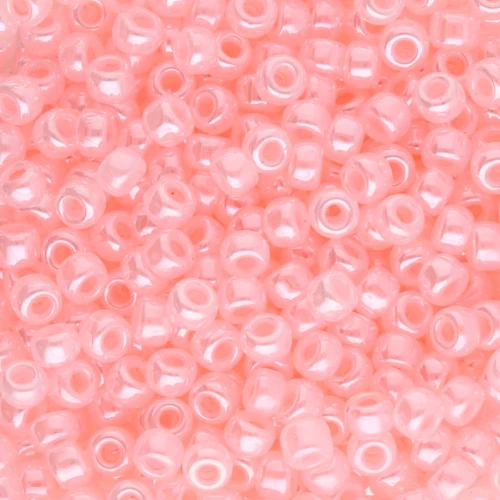 Rockery Miyuki 8/0 517 - Baby Pink Ceylon x8g