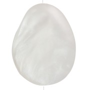 Perlina piatta irregolare 22x17 mm in resina traslucida - Bianco perlato x1