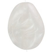 Perlina piatta irregolare 25x20 mm in resina traslucida - Bianco perlato x1