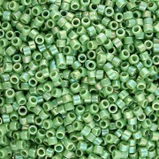 Miyuki Delica 11/0 DB0163 - Verde opaco AB confezione da 100g
