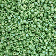Miyuki Delica 11/0 DB0163 - Verde opaco AB confezione da 100g