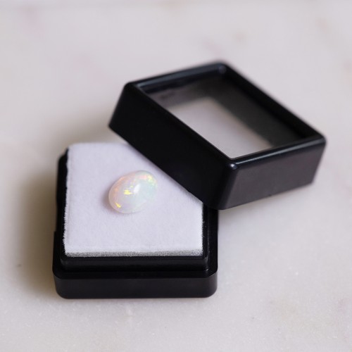 Opale ovale etiope 9,7x7,8 mm - 1,40 carati