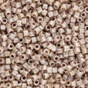Perla Matubo 10/0 2,1 mm - Opache lucide Picasso x 10 g