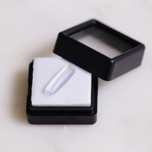 Pietra di luna baguette 16,6x4,8 mm - 2,80 carati