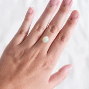 Opale ovale etiope 10,1x8,1 mm - 2,10 carati