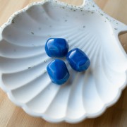 Perla barocca irregolare in resina opaca 19x15 mm - Blu reale marmorizzato x1