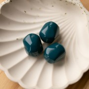 Perla irregolare in resina opaca barocca 22x17 mm - Blu pavone x1