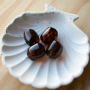 Perla barocca irregolare in resina traslucida 22x17 mm - Ambra marmorizzata x1