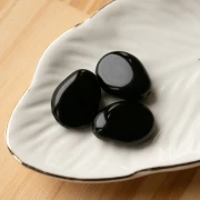 Perla di resina piatta irregolare opaca 22x17 mm - Nero x1