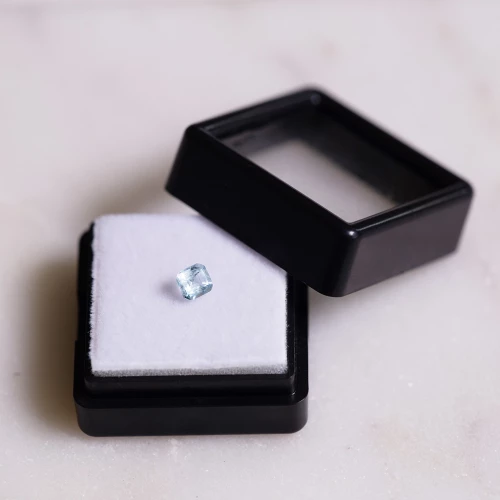 Cuscino di acquamarina 4,1x3,9 mm - 0,40 carati