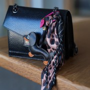 Attacco in paracord per portachiavi e borsa grigri - 22 cm - Fucsia x1