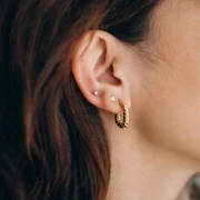 Orecchini tondi perno da 3 mm con ossido di zirconio - acciaio inossidabile 304 x2