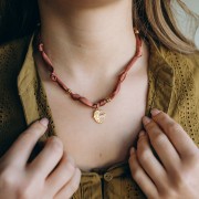 Collana annodata in tessuto con perle in acciaio inossidabile 304 Perla marrone chiaro Dorato x47cm