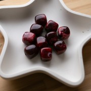 Perle cubiche irregolari 16x17 mm - Acrilico opaco - Bordeaux marmorizzato x10