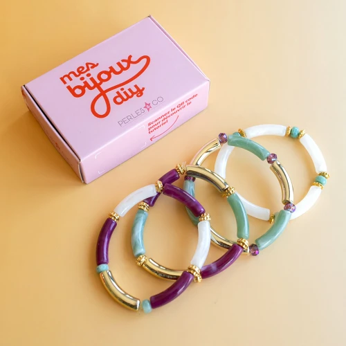 Mes bijoux fai da te - Kit di 4 braccialetti elastici con perline tubolari - Versione oro