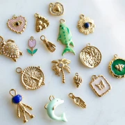 Ciondolo a cuore 16x15 mm con resina epossidica - Acciaio inossidabile 304 Dorato - Rosa x1