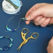 Ago per perline da 25 cm con cruna ad uncino x1