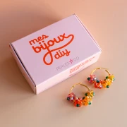 I miei gioielli fai-da-te - Versione arancione del kit di perle che girano a fiore creolo