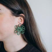 Orecchini a fiore in filo - volume 3D - 50x45 mm in rafia - Khaki x2