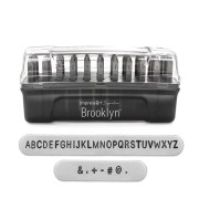 Punzoni ImpressArt Signature 3 mm per acciaio - Alfabeto Majuscules BROOKLYN x33|raw }}