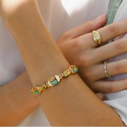 Perla a mezzaluna 5x10 mm - doppio foro - Dorata con oro fino x1