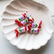 Perla Santiag - Stivale da cowboy 24x17 mm in vetro - Motivo floreale - Rosso - Lilla