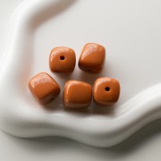 Perle cubiche irregolari 16x17 mm - seconda scelta - Acrilico opaco - Senois x10