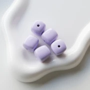 Perle cubiche irregolari 16x17 mm - seconda scelta - Acrilico opaco - Lilla x10