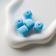 Perle irregolari a forma di cubo 16x17 mm - seconda scelta - Acrilico opaco Azzurro x10