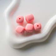 Perle irregolari a forma di cubo 16x17 mm - seconda scelta - Acrilico opaco - Rosa x10