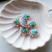 Perla di vetro rotonda appiattita da 20 mm - motivo floreale - Viola - Arancione fluorescente - Blu x1