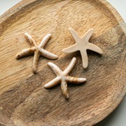 Ciondolo in resina 37x38 mm - Beige - Marrone chiaro marmorizzato x1