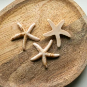 Ciondolo in resina 37x38 mm - Beige - Marrone chiaro marmorizzato x1