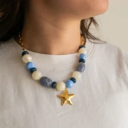 Perla rotonda irregolare sfaccettata da 14 mm in resina opaca - Blu bebè x1