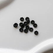 Perle rondelle a fiore 6 mm in resina - Nero x15