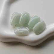 Perla rettangolare striata 25x17 mm in resina - Grigio verde con Brillantini x1