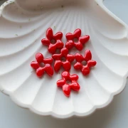Perla fiore irregolare 18x17 mm in vetro opaco - Rosso x1