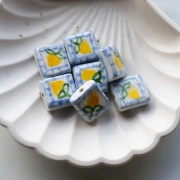 Perla quadrata in ceramica da 16 mm - Motivo limone - Blu - Giallo x1